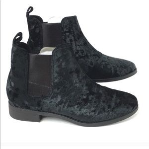 Toms Crushed Velvet Ella Chelsea Boots